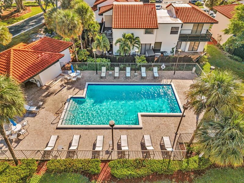 Image 56 of 59 For 4182 Pine Island Rd