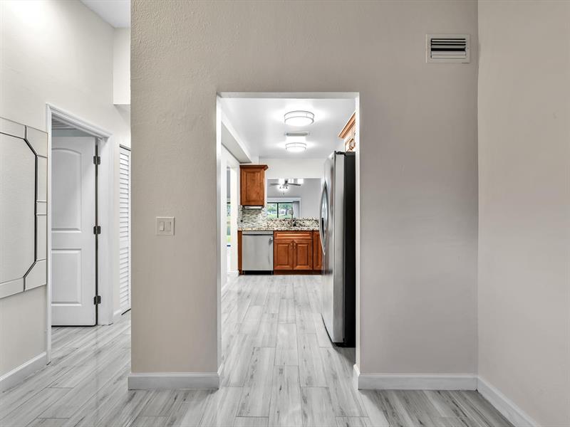 Image 8 of 59 For 4182 Pine Island Rd