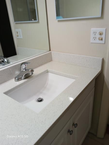 Image 13 of 18 For 6021 61st Ave  209