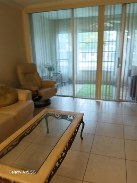 Image 3 of 18 For 6021 61st Ave  209