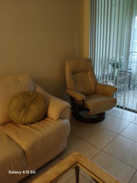 Image 7 of 18 For 6021 61st Ave  209