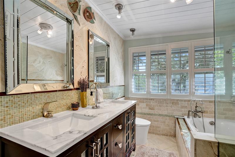 Image 25 of 33 For 1935 Harbour Inlet Dr