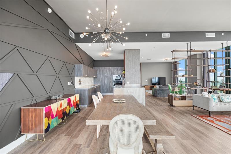 Image 9 of 26 For 480 31st St  Ph5104