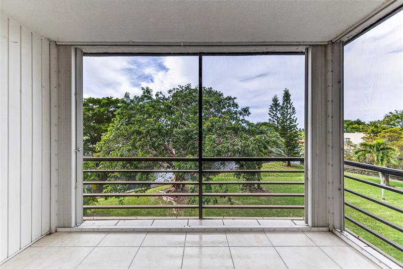 Details for 112 Royal Park Dr  3d, Oakland Park, FL 33309