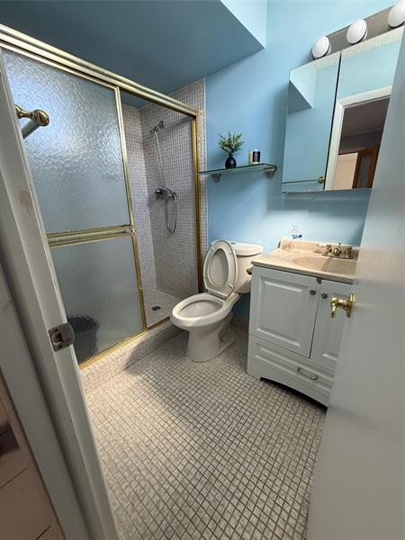 Image 15 of 23 For 5700 2nd Ave 508