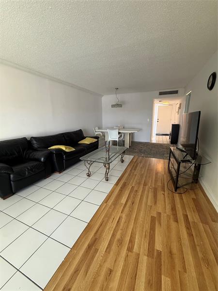 Image 5 of 23 For 5700 2nd Ave 508