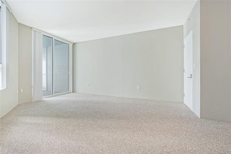 Image 6 of 12 For 1900 Bayshore Dr  1710