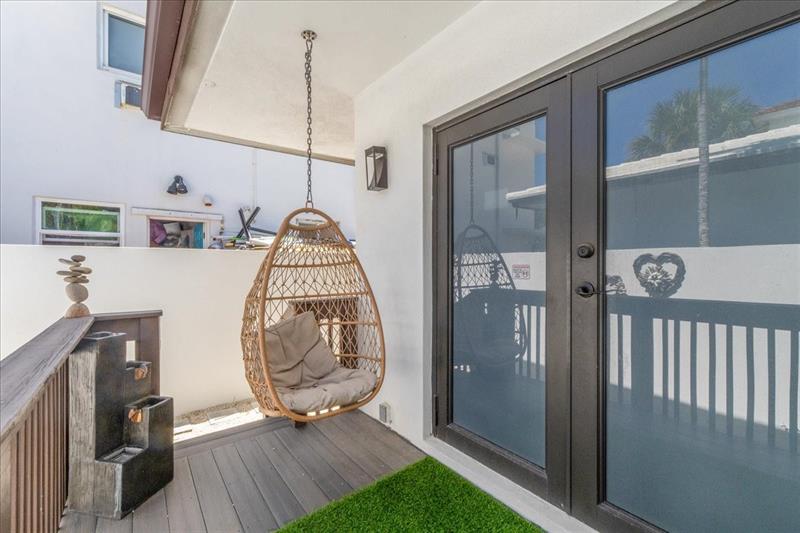 Image 23 of 46 For 2911 Ocean Dr