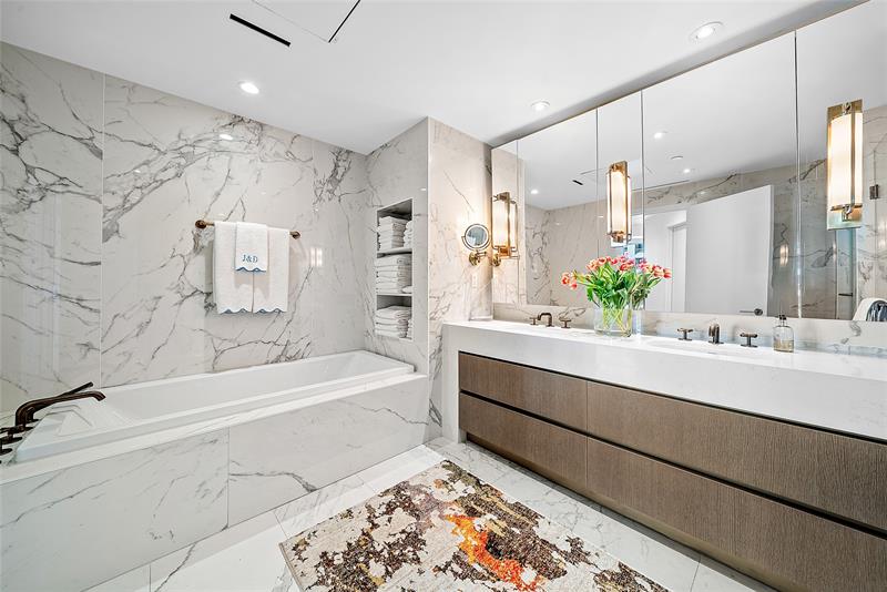 Image 2 of 60 For 525 Fort Lauderdale Beach Blvd  1802