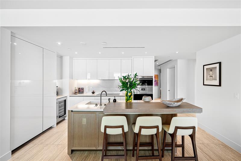 Image 22 of 60 For 525 Fort Lauderdale Beach Blvd  1802