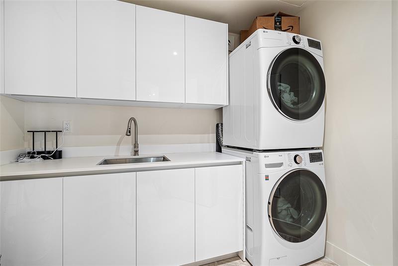 Image 35 of 60 For 525 Fort Lauderdale Beach Blvd  1802