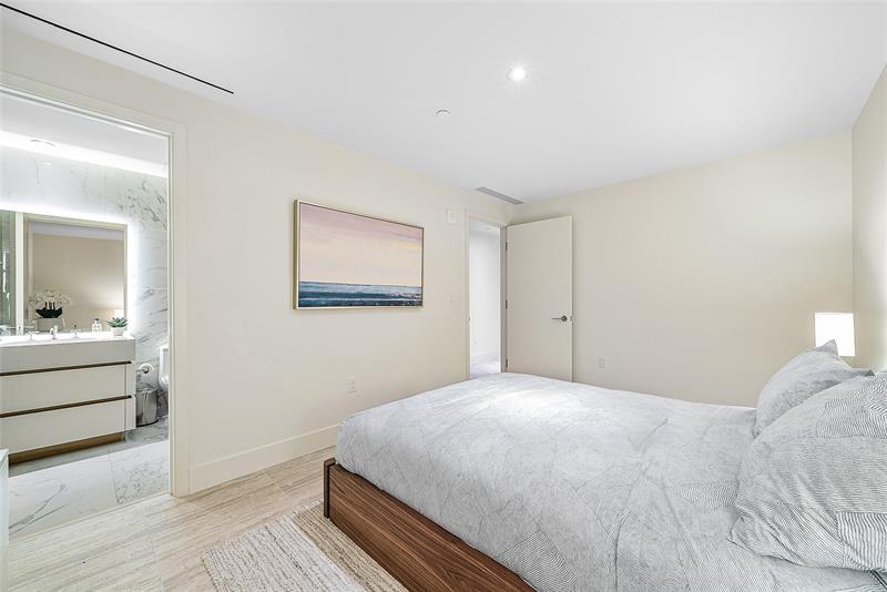 Image 47 of 60 For 525 Fort Lauderdale Beach Blvd  1802