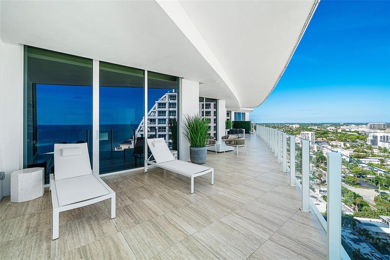 Image 53 of 60 For 525 Fort Lauderdale Beach Blvd  1802