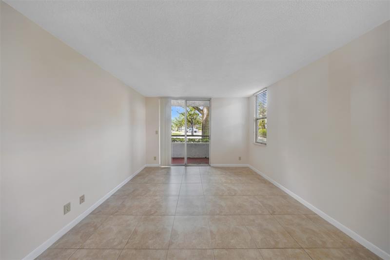 Image 10 of 26 For 941 Lyons Rd  5101