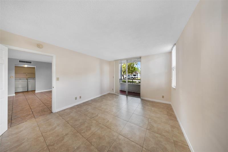 Image 11 of 26 For 941 Lyons Rd  5101