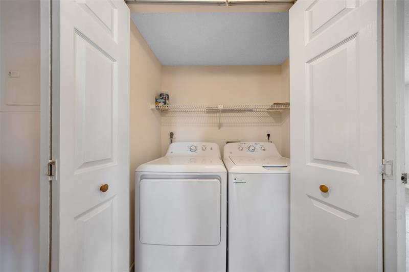 Image 21 of 26 For 941 Lyons Rd  5101