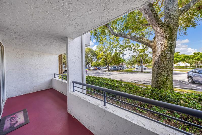 Image 22 of 26 For 941 Lyons Rd  5101