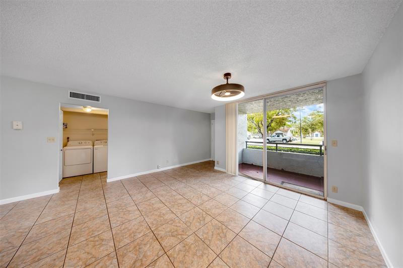 Image 7 of 26 For 941 Lyons Rd  5101