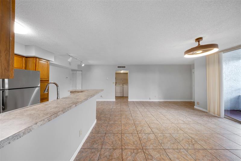 Image 8 of 26 For 941 Lyons Rd  5101