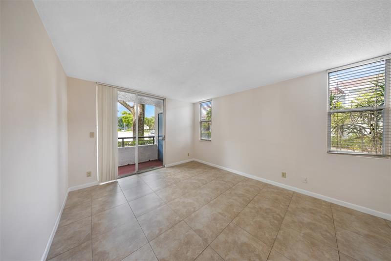 Image 9 of 26 For 941 Lyons Rd  5101