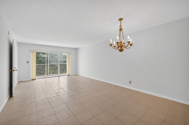 Image 16 of 57 For 1541 Ocean Blvd  405