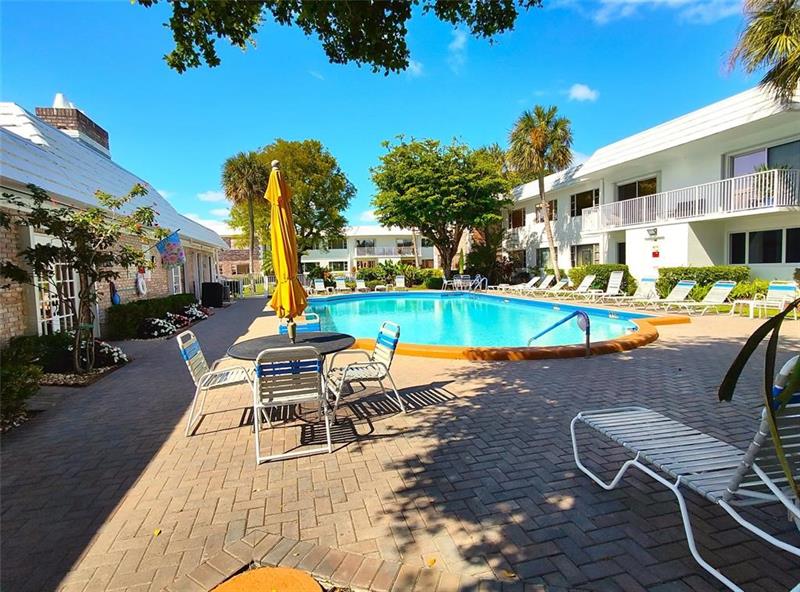 Image 18 of 19 For 412 Cypress Rd  222