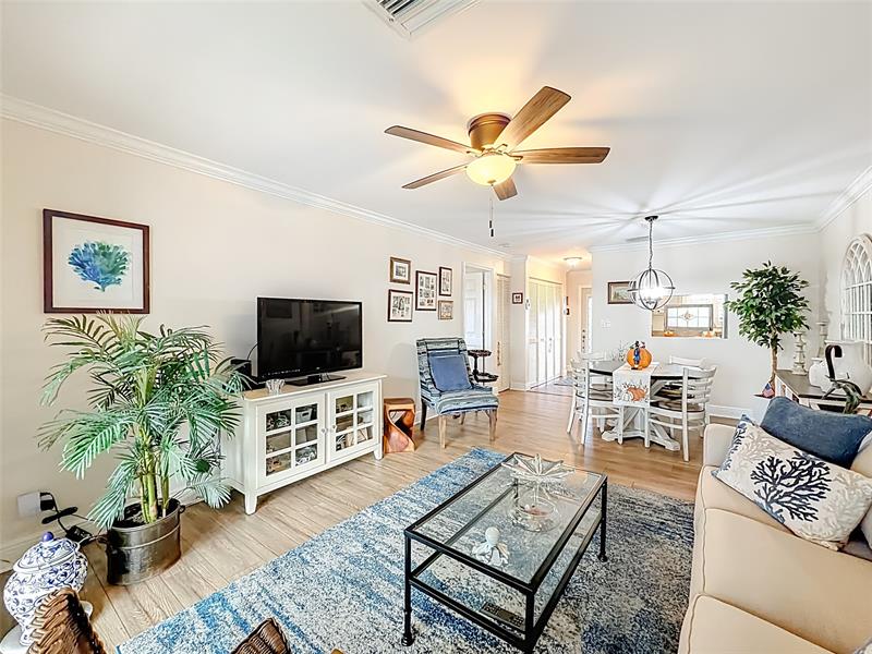 Image 24 of 52 For 6570 Royal Palm Blvd  312