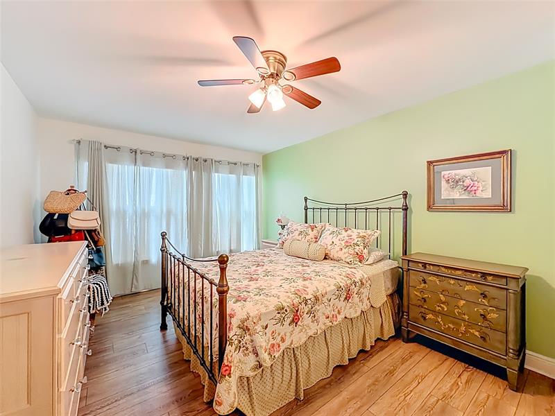 Image 42 of 52 For 6570 Royal Palm Blvd  312