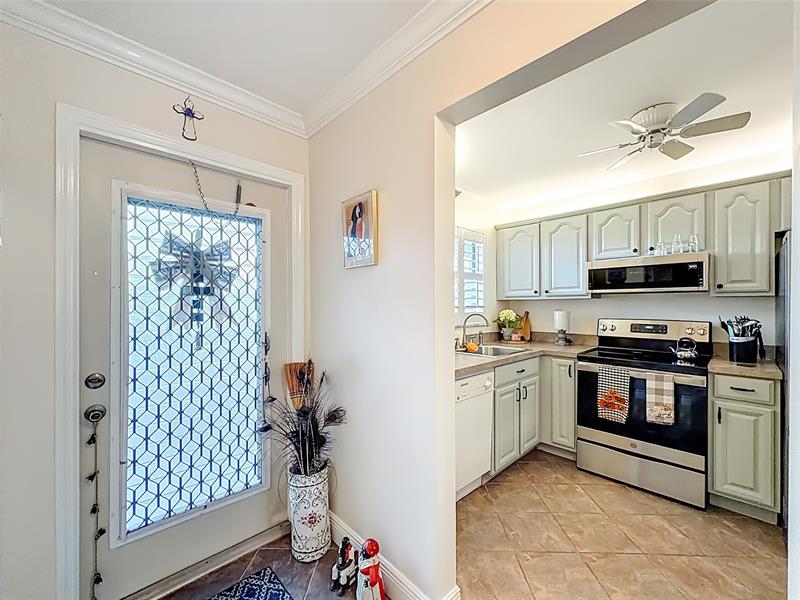 Image 7 of 52 For 6570 Royal Palm Blvd  312