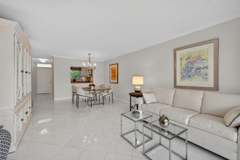 Image 16 of 61 For 1541 Ocean Blvd  406