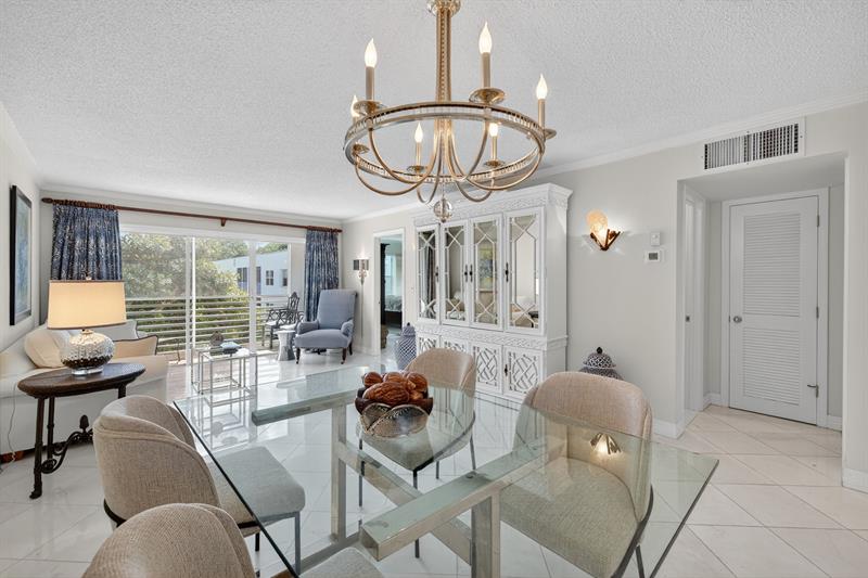 Image 18 of 61 For 1541 Ocean Blvd  406