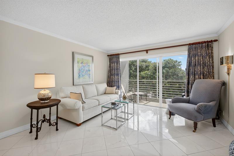 Image 19 of 61 For 1541 Ocean Blvd  406