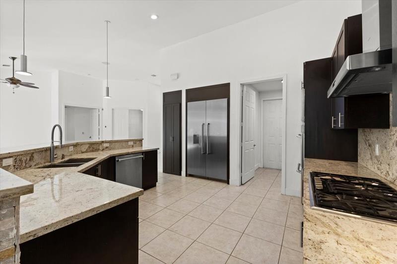 Image 10 of 45 For 6160 58th Ct