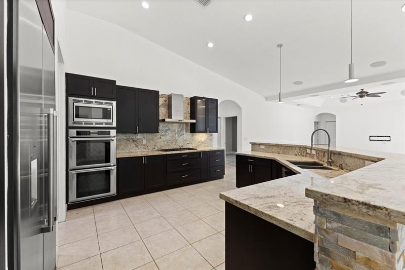 Image 12 of 45 For 6160 58th Ct