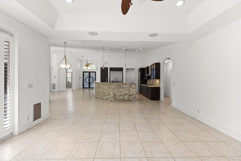 Image 18 of 45 For 6160 58th Ct