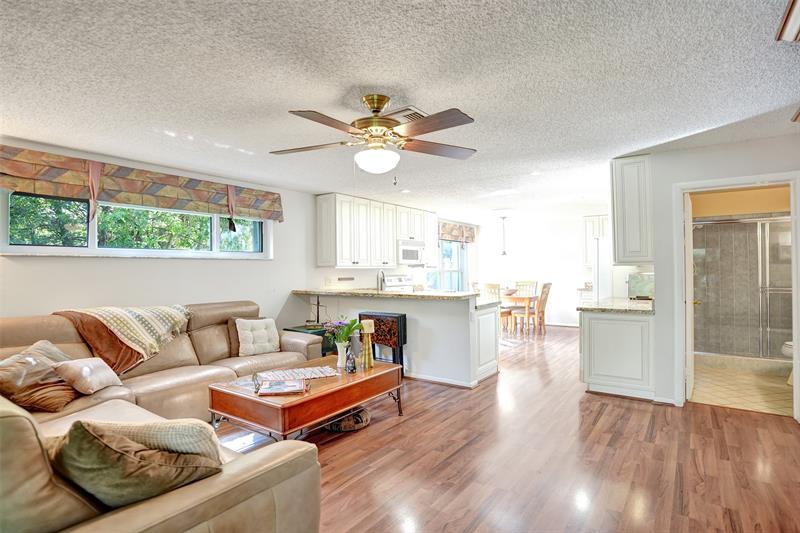 Image 18 of 61 For 11149 Helena Dr