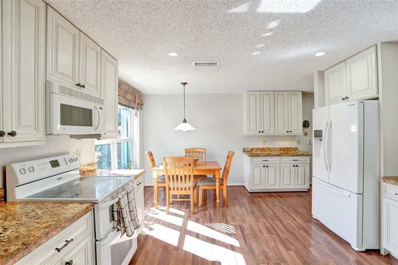 Image 20 of 61 For 11149 Helena Dr