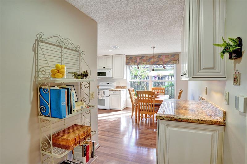 Image 24 of 61 For 11149 Helena Dr