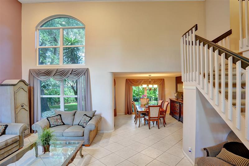 Image 7 of 61 For 11149 Helena Dr
