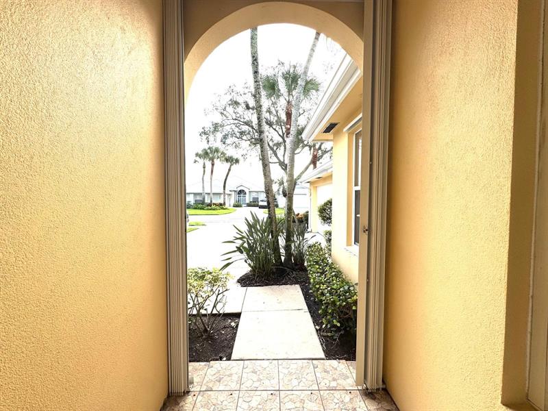 Image 5 of 38 For 2871 Brighton Way