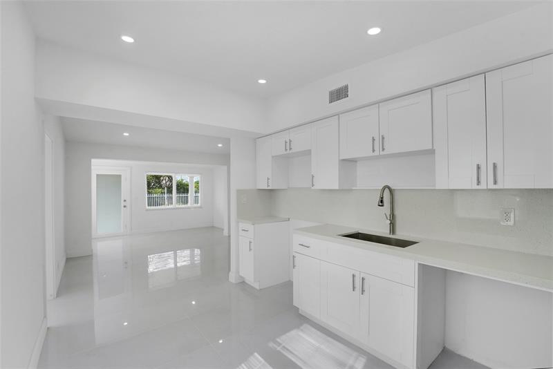 Image 21 of 52 For 2396 Service Road