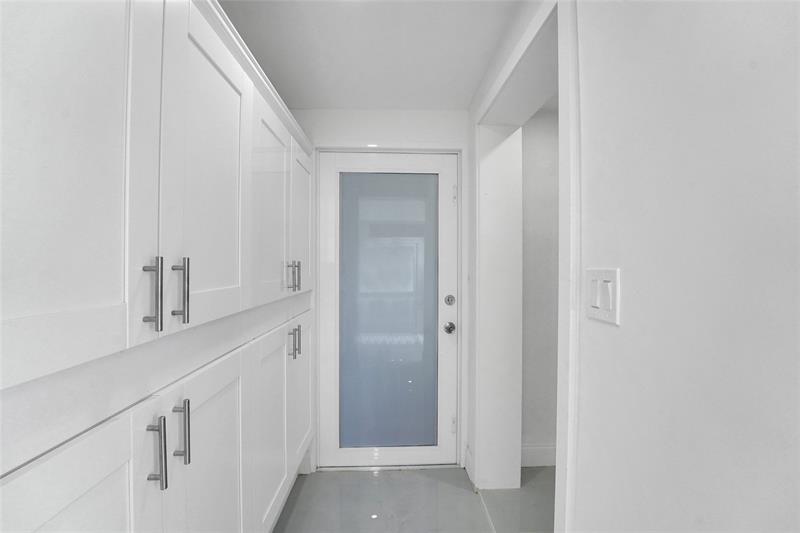 Image 22 of 52 For 2396 Service Road