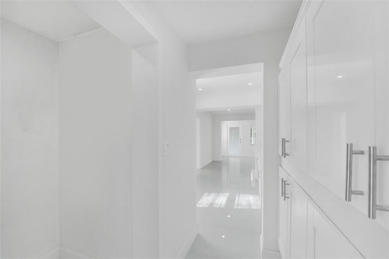 Image 23 of 52 For 2396 Service Road