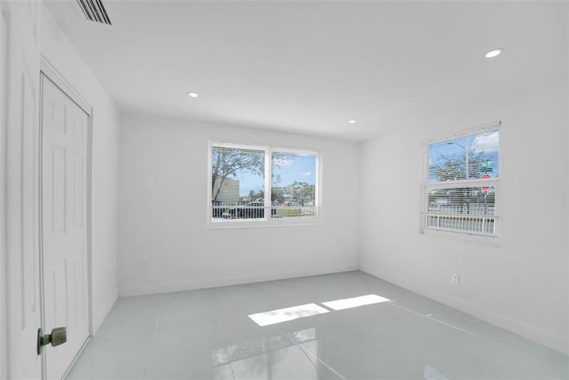 Image 26 of 52 For 2396 Service Road