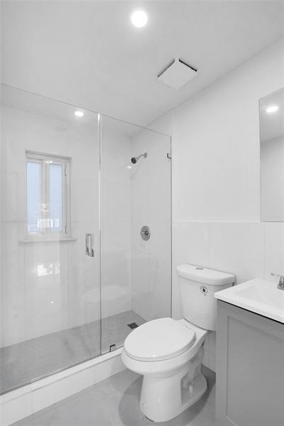 Image 30 of 52 For 2396 Service Road