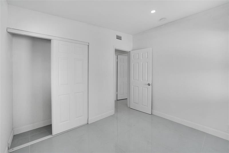 Image 32 of 52 For 2396 Service Road