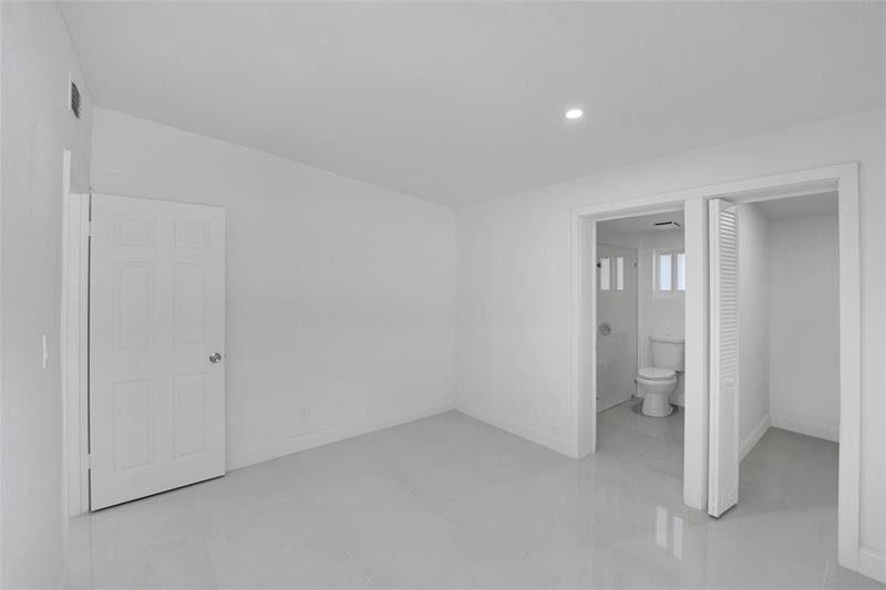 Image 36 of 52 For 2396 Service Road