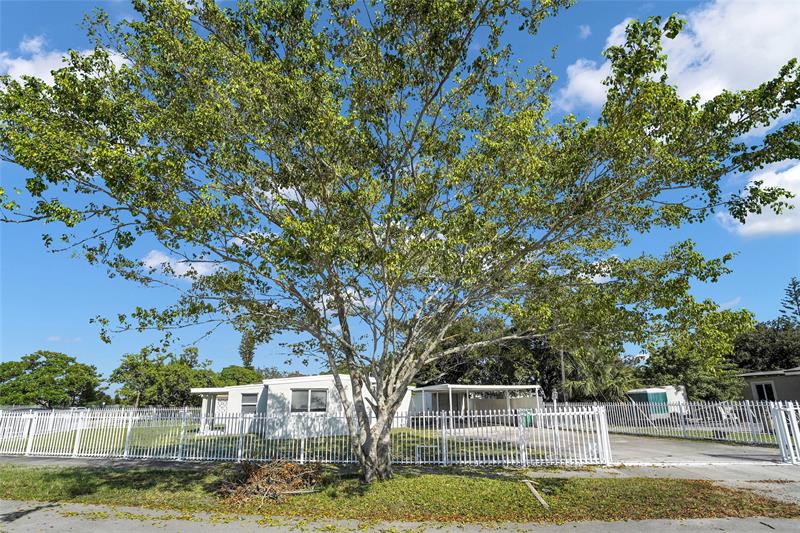 Image 44 of 52 For 2396 Service Road