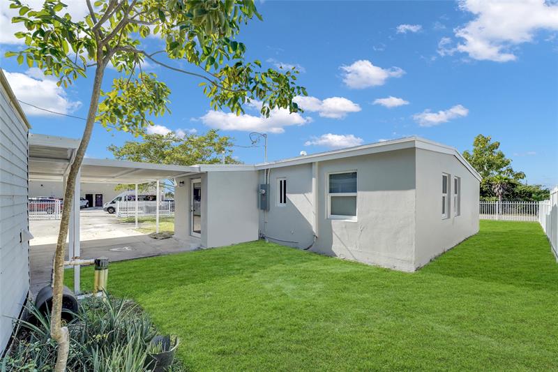 Image 50 of 52 For 2396 Service Road