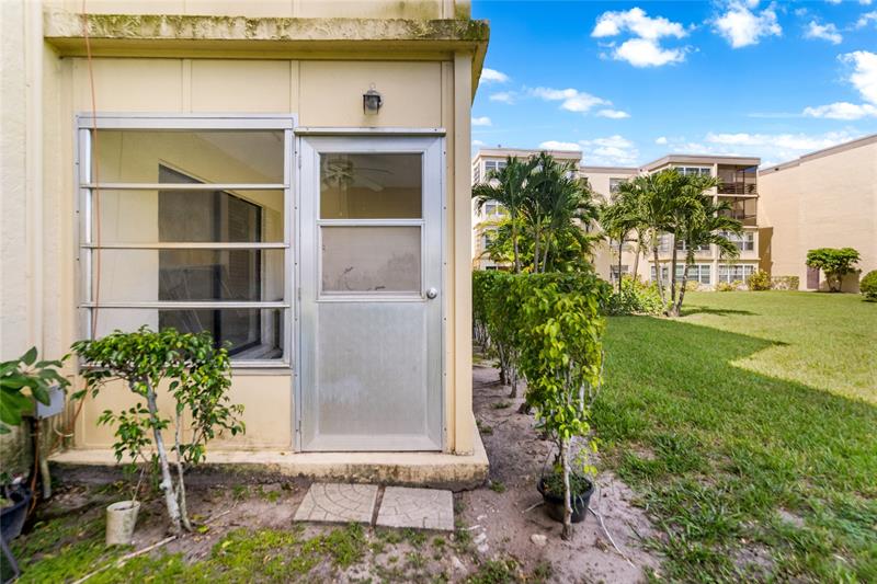 Image 27 of 46 For 9355 8th Street  110